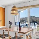 3 Bedroom Awesome In *