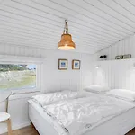 3 Bedroom Awesome In *