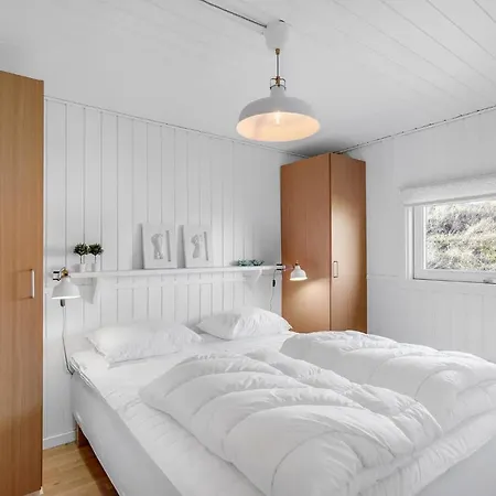 3 Bedroom Awesome In