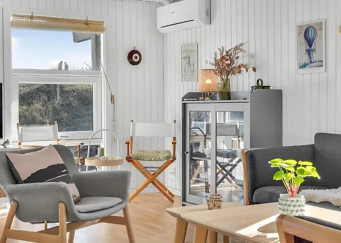 3 Bedroom Awesome In Сasa de vacaciones *