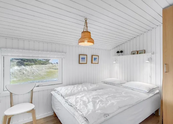 3 Bedroom Awesome In *