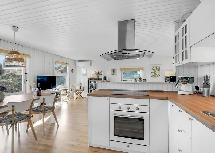 Сasa de vacaciones 3 Bedroom Awesome In